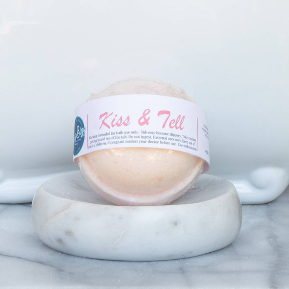 Kiss and Tell-Bath Bomb